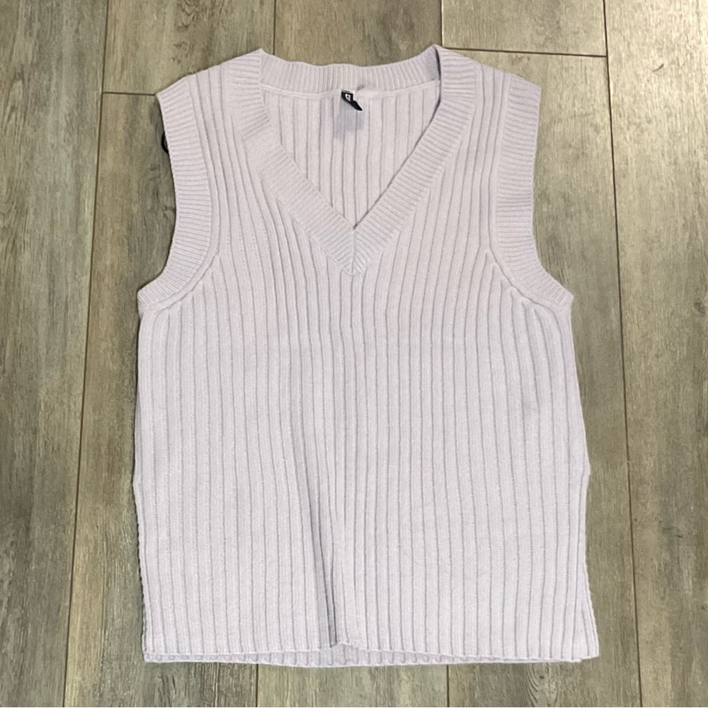 Divided by H & M, Lilac Knit Sweater Vest, Size Small